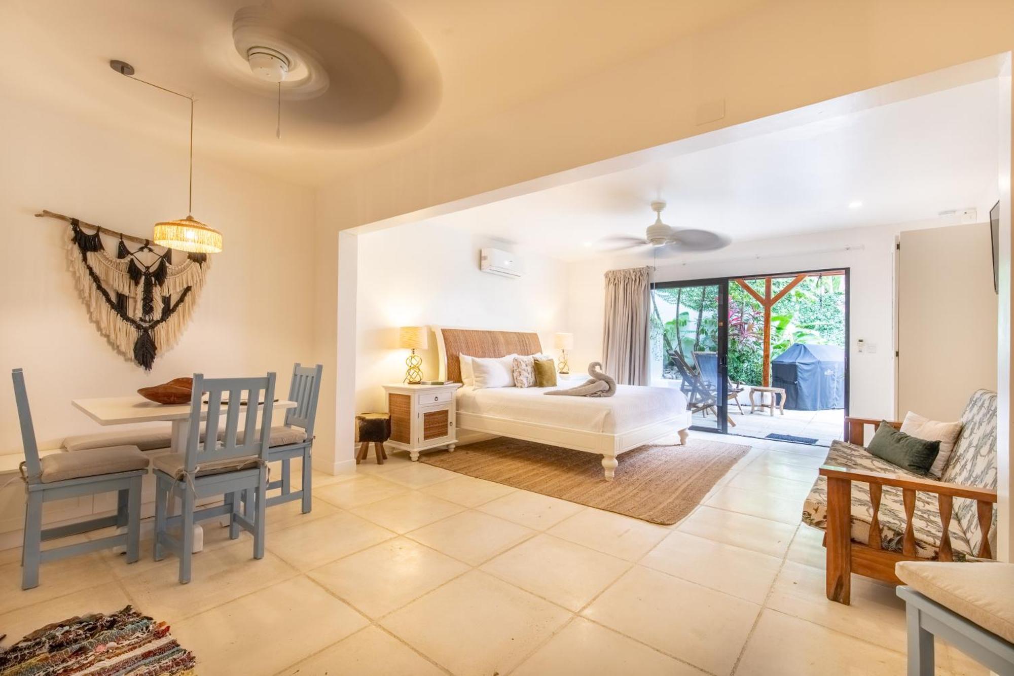 Casa Vitality Bed And Breakfast - Playa Guiones, Nosara - 4 Minute Walk To The Beach Exterior photo