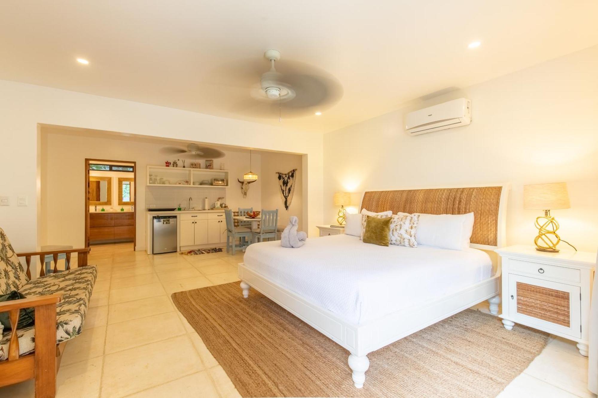 Casa Vitality Bed And Breakfast - Playa Guiones, Nosara - 4 Minute Walk To The Beach Exterior photo